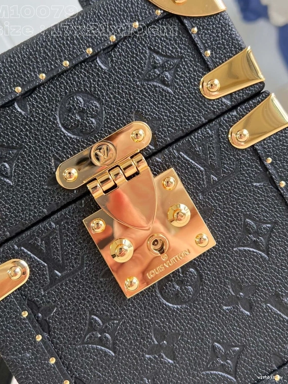 WIS VUITTON Box LOUIS Monogram Camera Canvas 1009